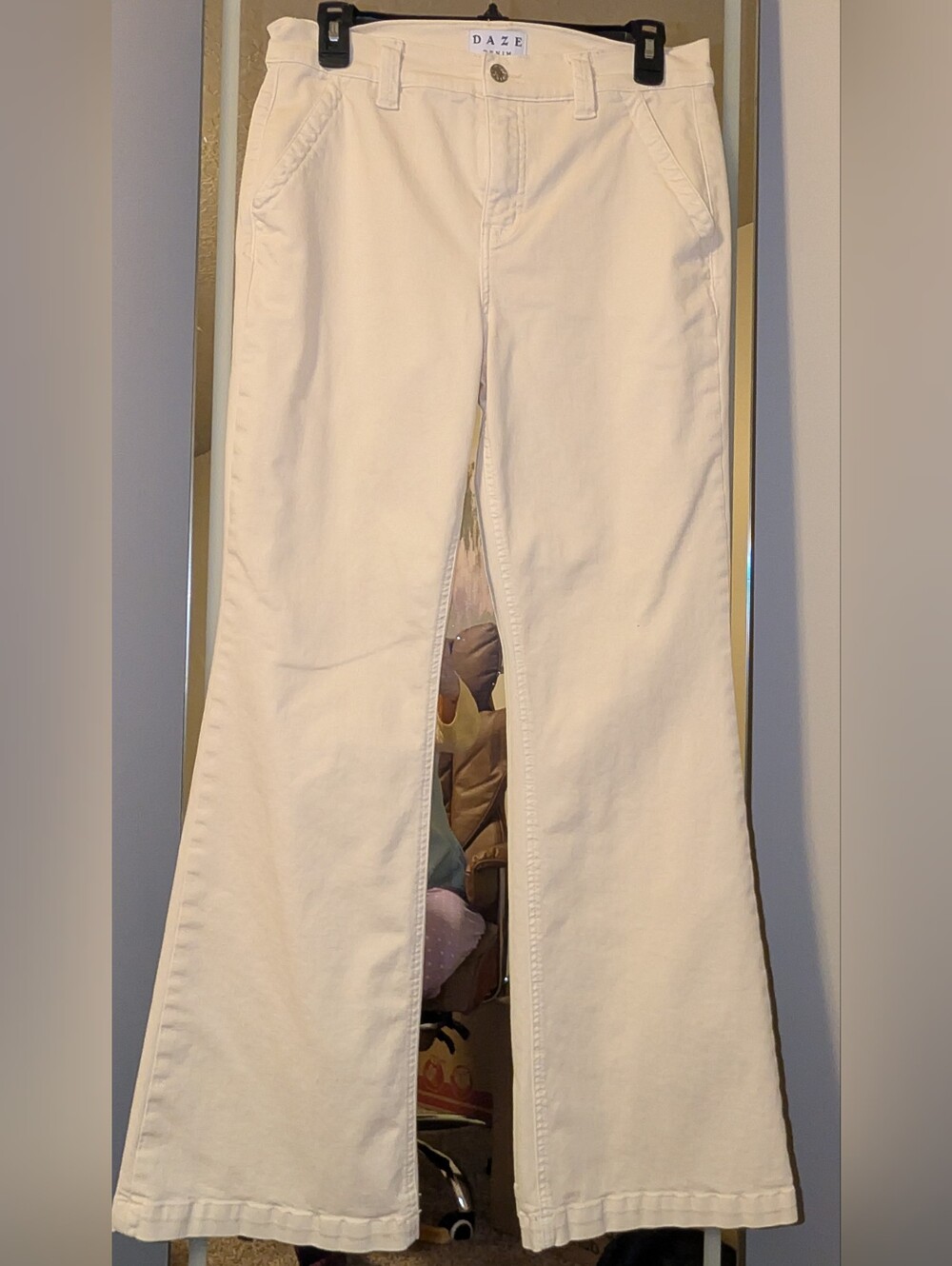 DAZE High-Rise White Flared Jeans